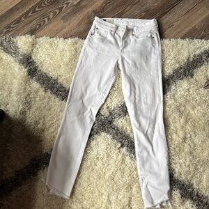 White Gap skinny jeans